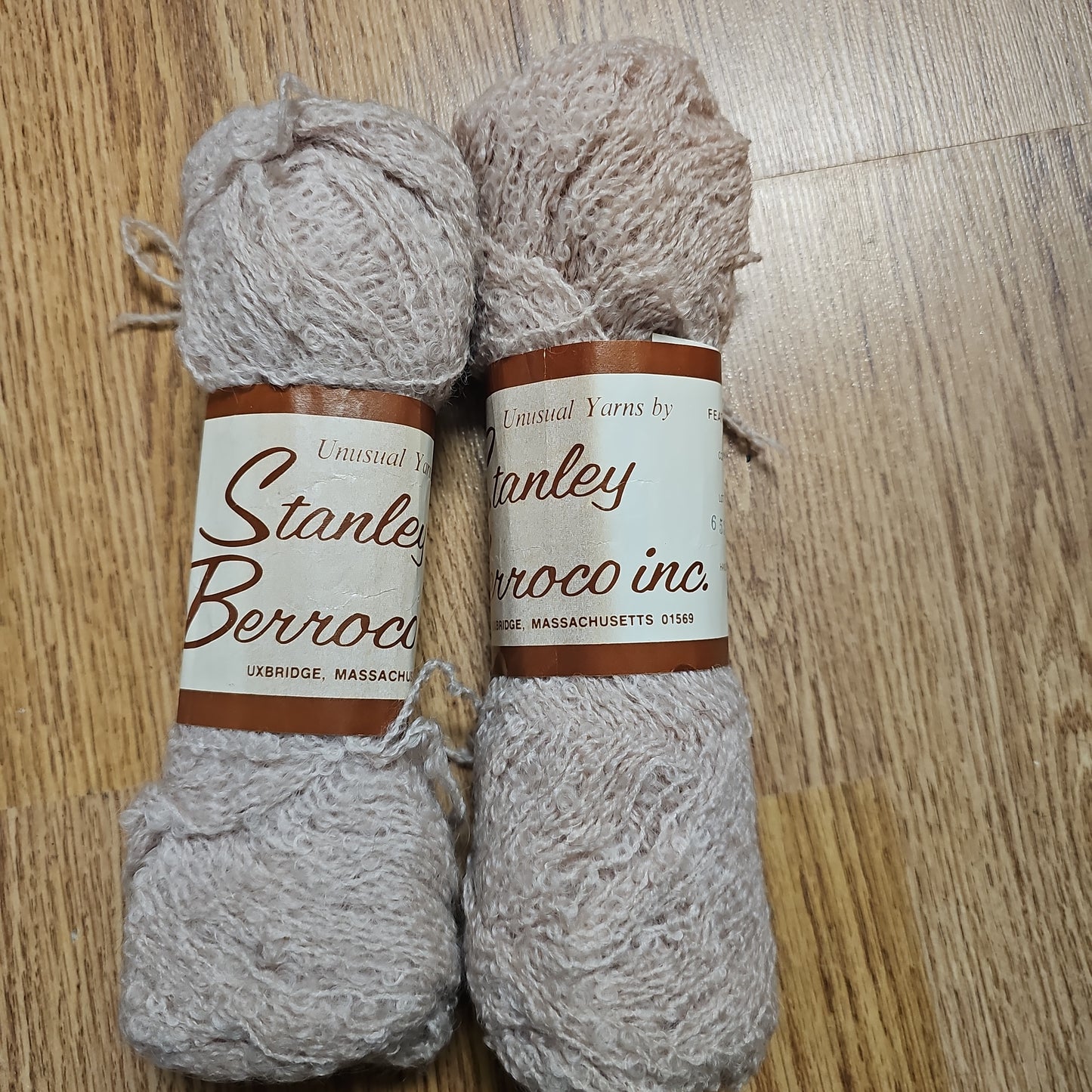 Vintage Berroco Boucle Yarn - Beige