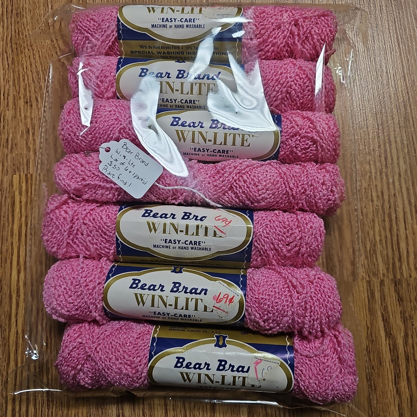 Bear Brand Win-Lite (Lot of 6+ skeins) -  Bubblegum Pink