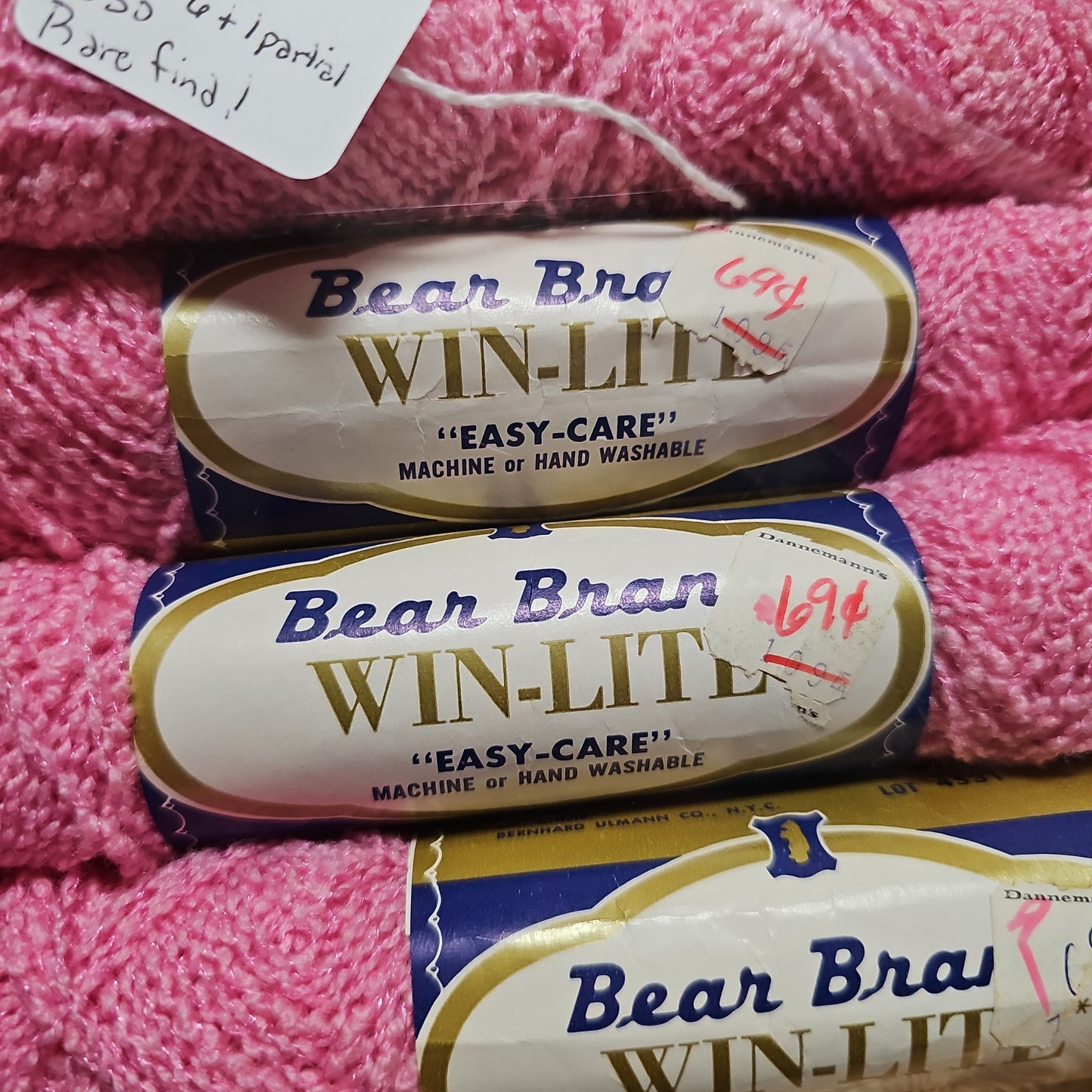 Bear Brand Win-Lite (Lot of 6+ skeins) -  Bubblegum Pink