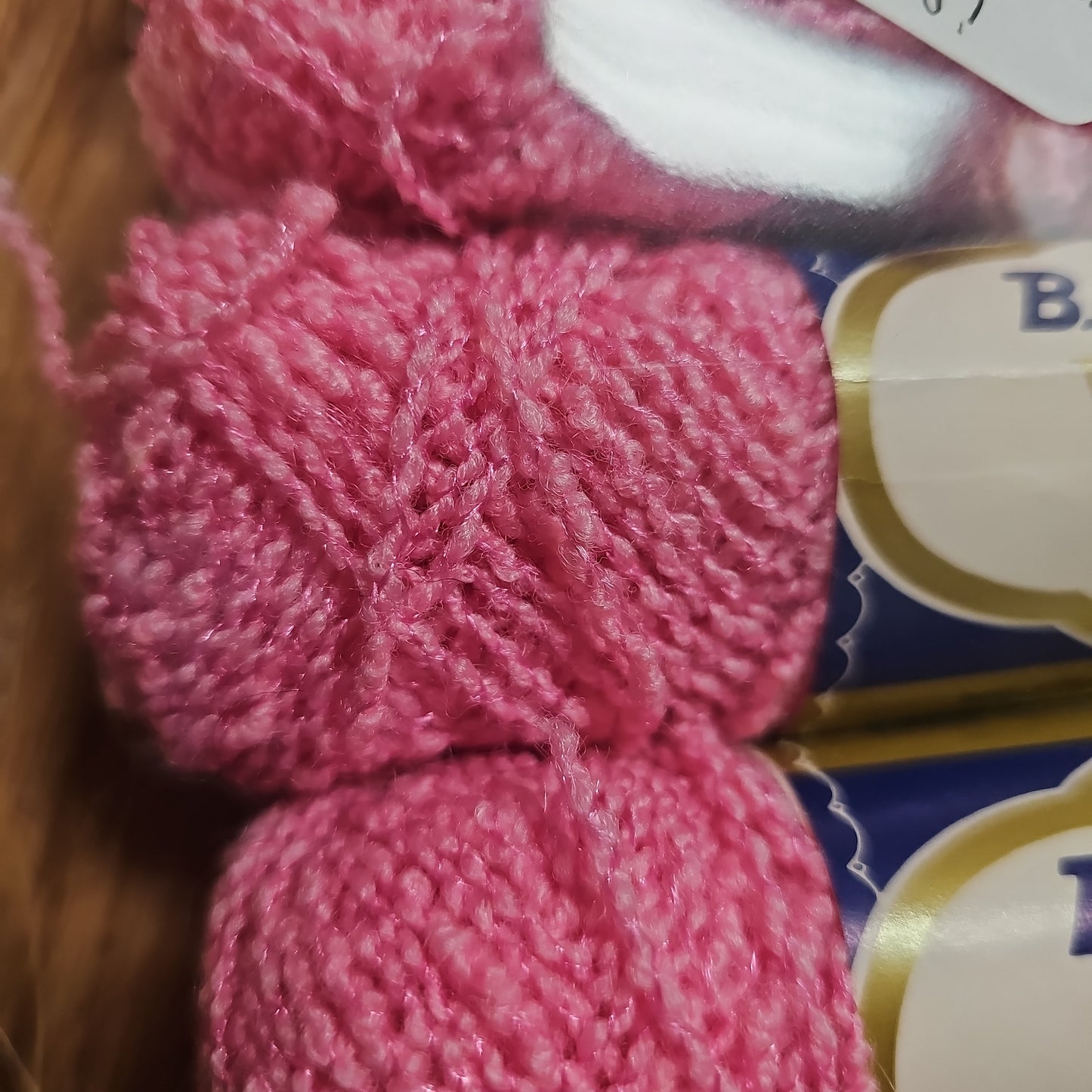 Bear Brand Win-Lite (Lot of 6+ skeins) -  Bubblegum Pink