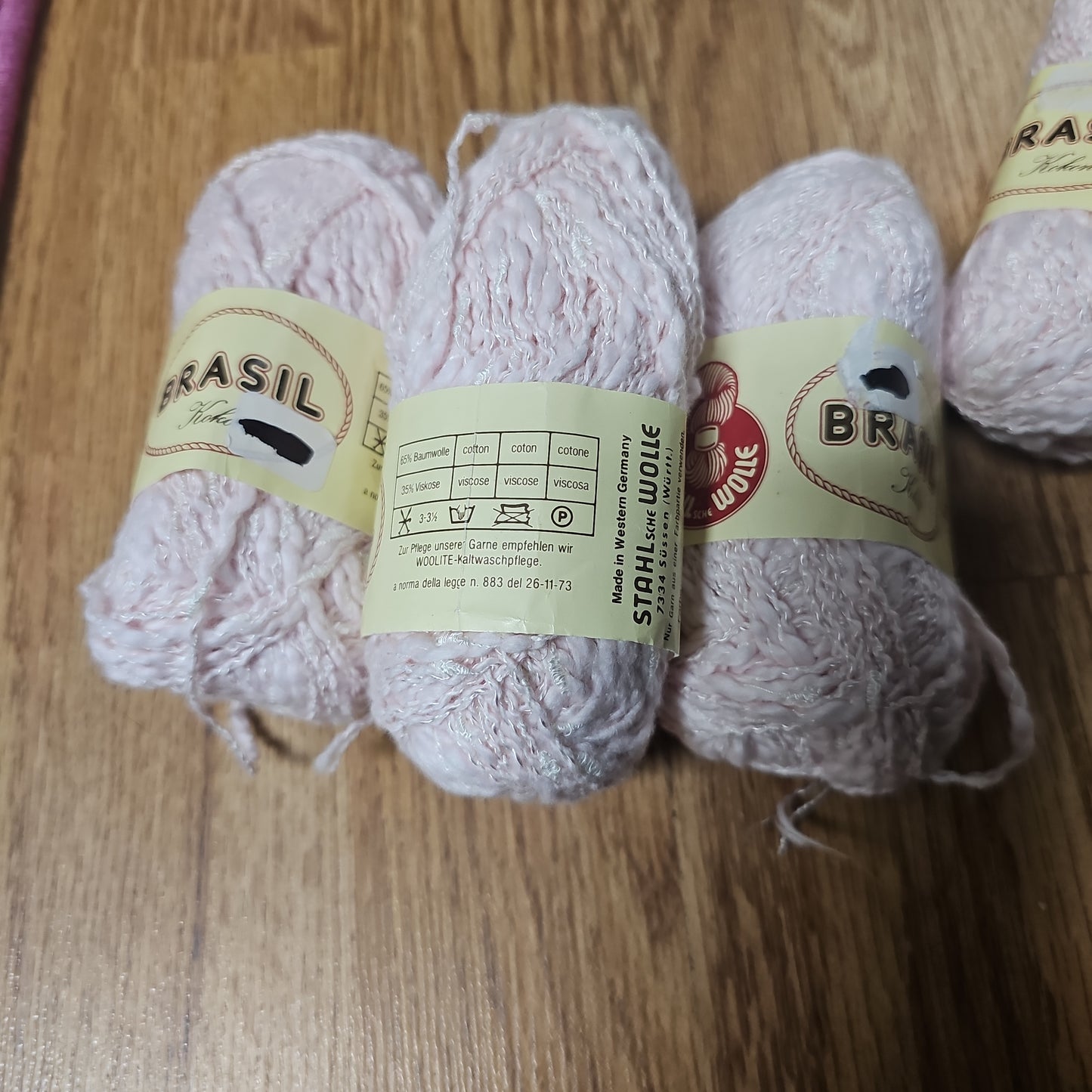 Stahl Wolle Brasil Pale Pink Yarn