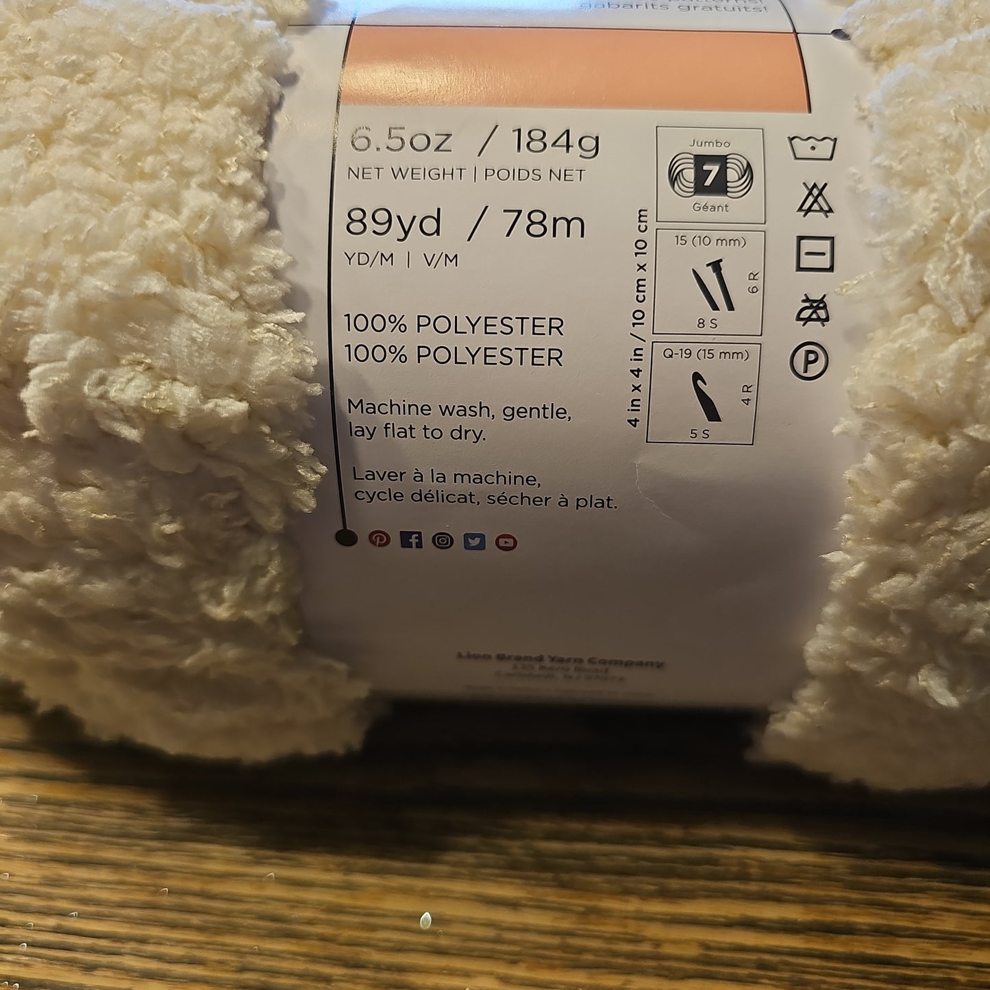 Lion Brand Go for Fleece Sherpa Yarn Cream