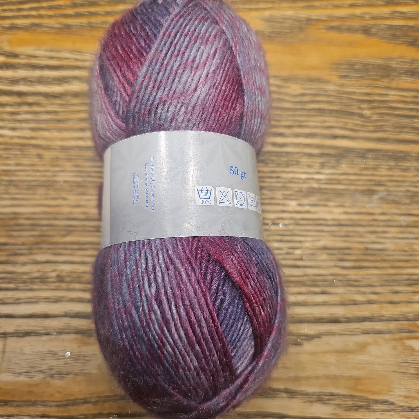 La Mer Mixed Fiber Yarn Purple Variegated