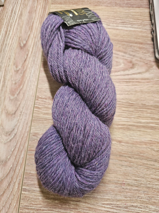 Cascade Yarns 220 The Heathers 100% Peruvian Highland Wool "Lilac" Yarn