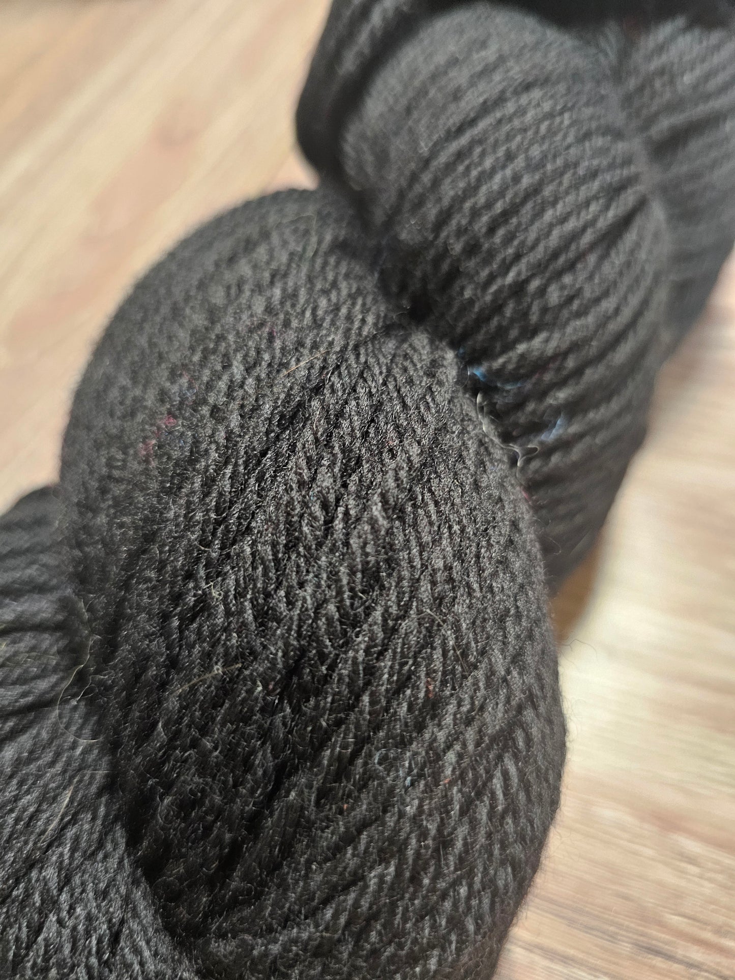 Cascade 220 100%Peruvian Highland Wool Black Yarn