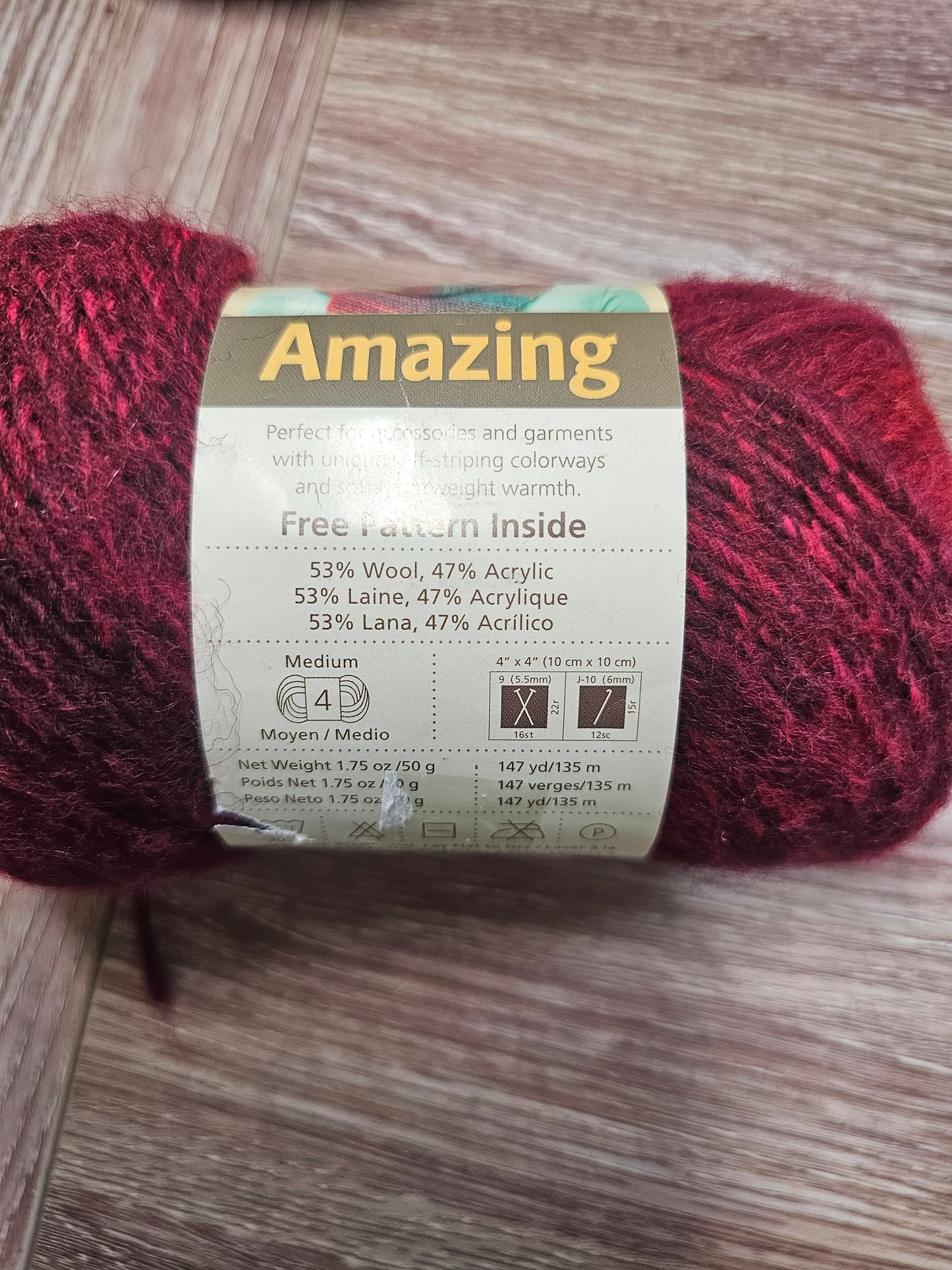 *Discontinued*Lion Brand Amazing "Roses" Yarn