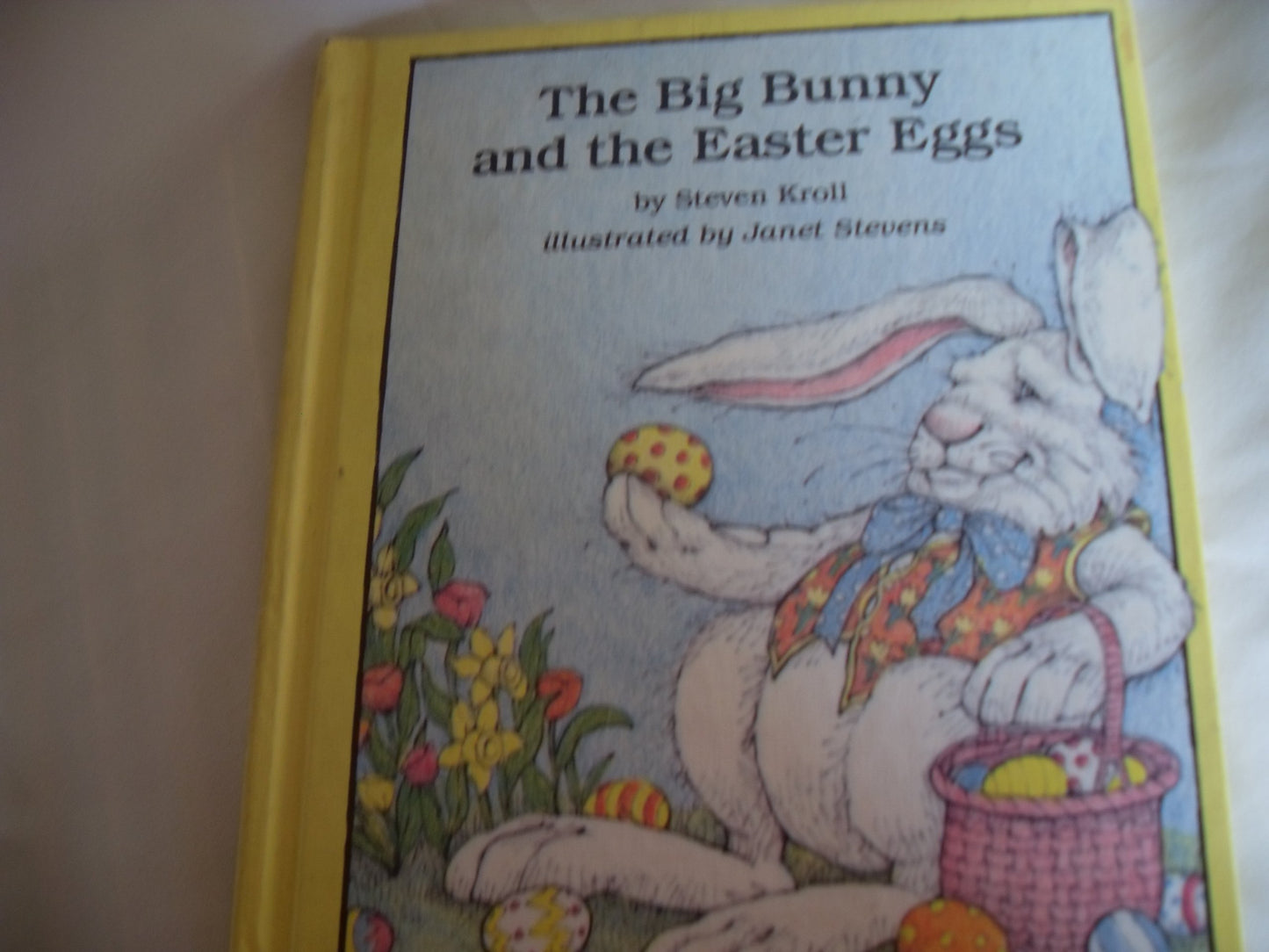 Big Bunny and the Easter Eggs