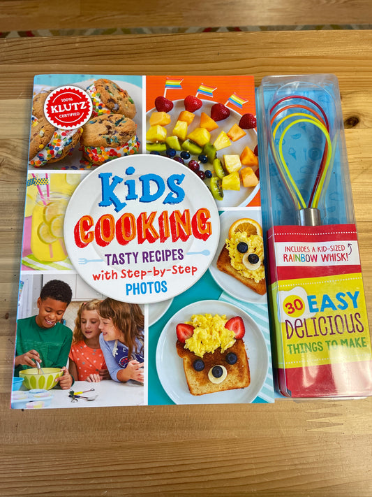 Klutz Kids Cooking, tasty recipes with step-by-step photos by the editors of Klutz