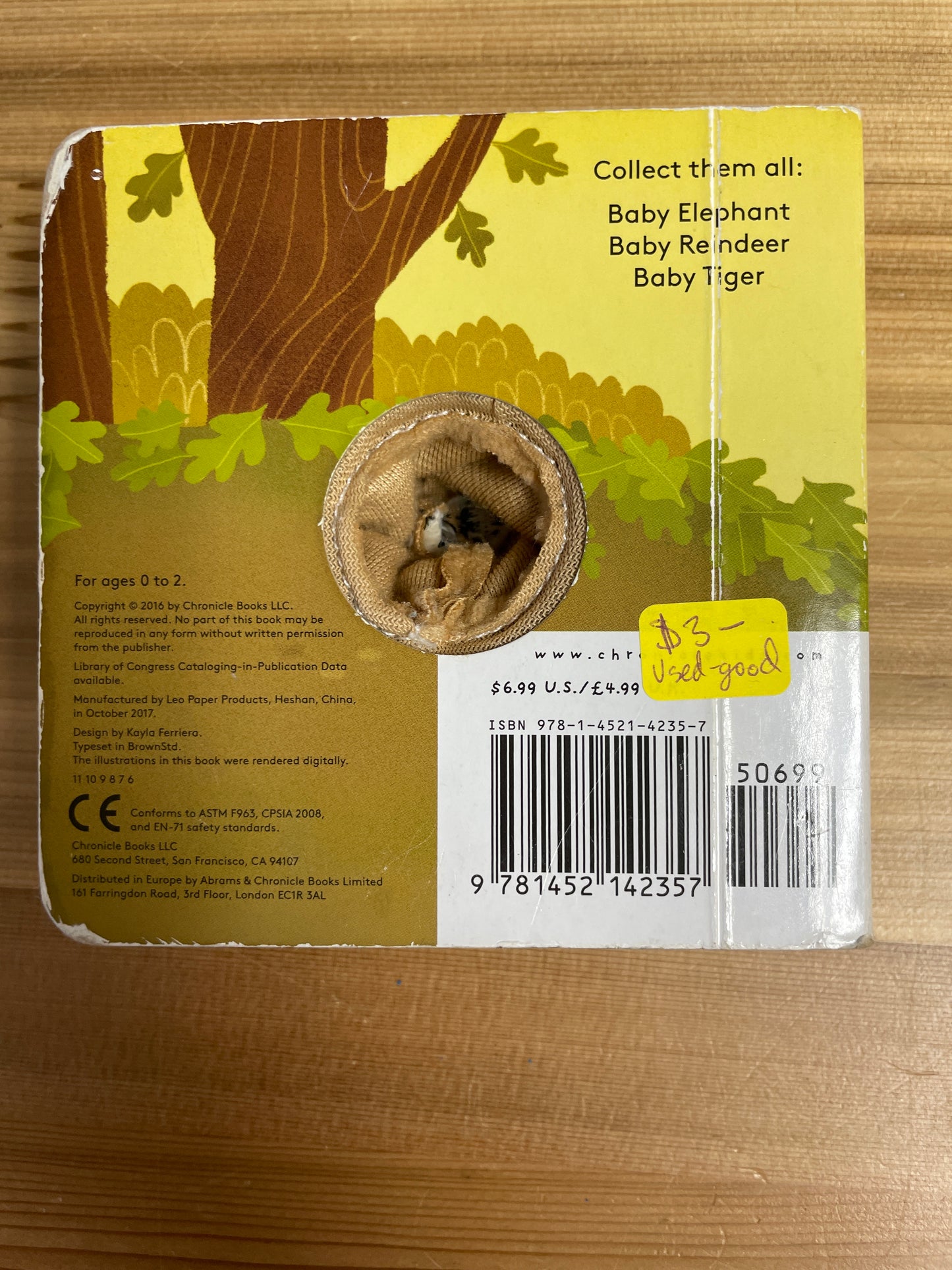 Baby Bear finger puppet book, illustrated by Yu-Hsuan Huang