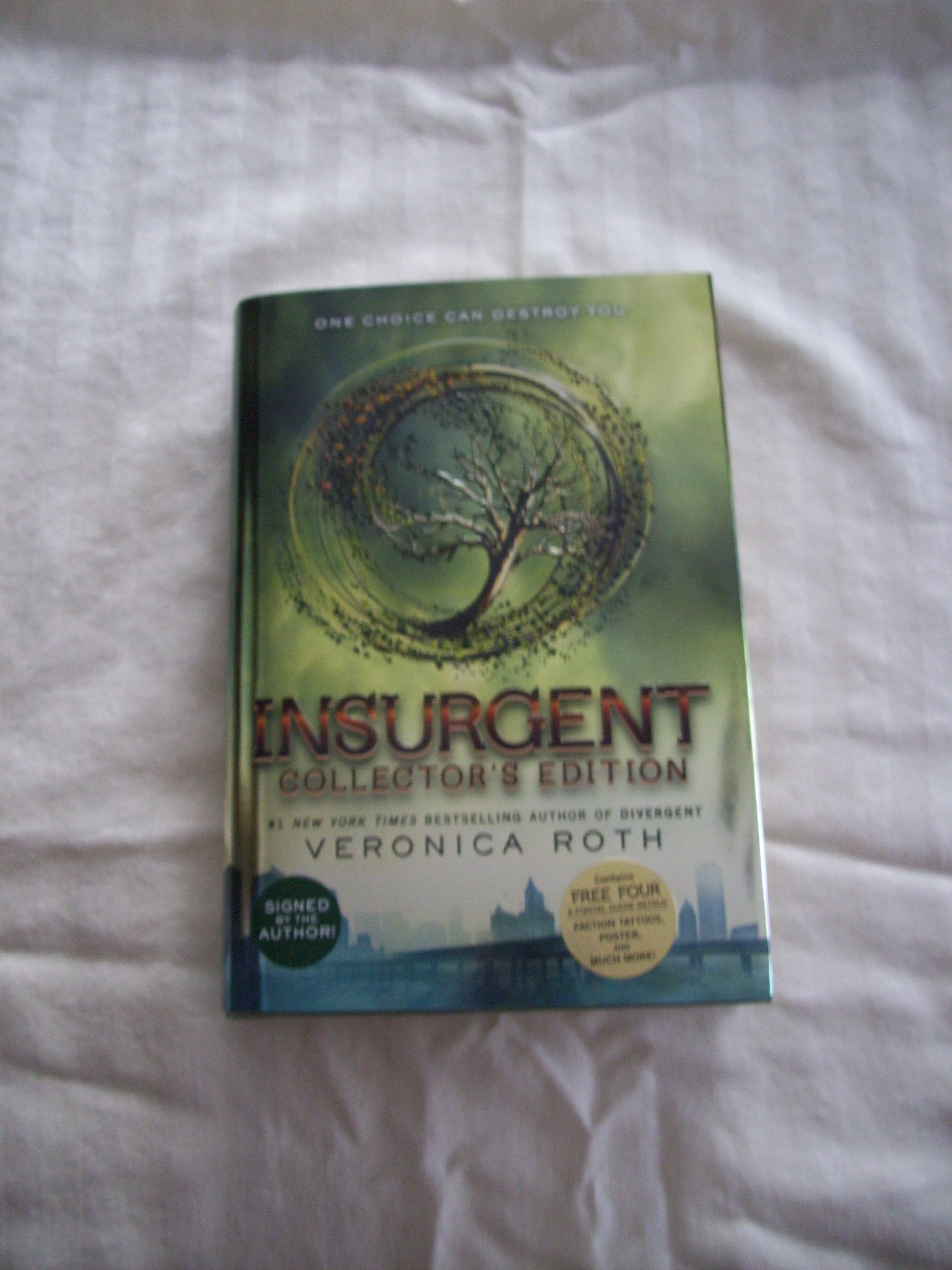 Insurgent Collector's Edition (Divergent Series, 2)